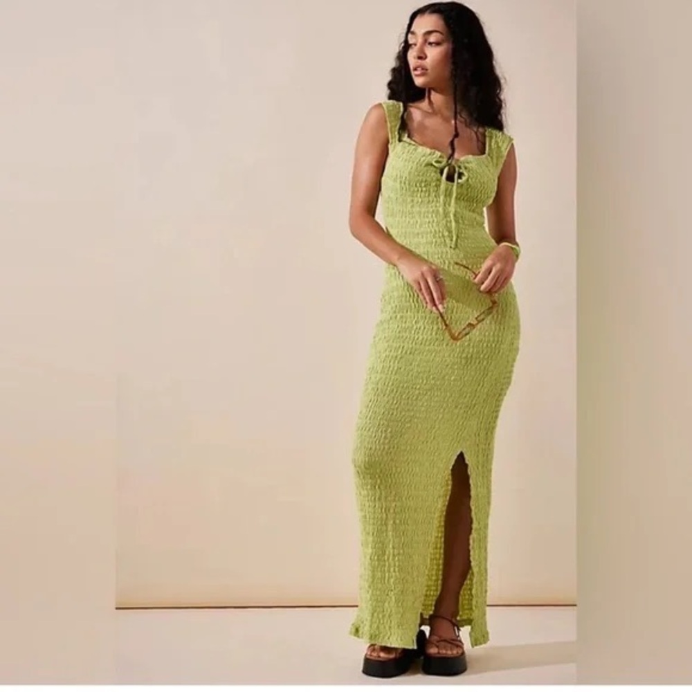 Maxi body con free people crinkle dress in lime
